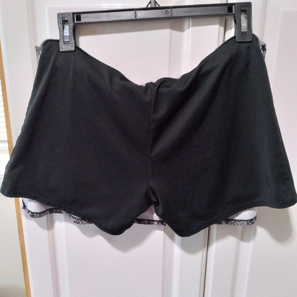 Tranquility by Colorado Clothing black and white Sports Skort Sz  S - Picture 6 of 6